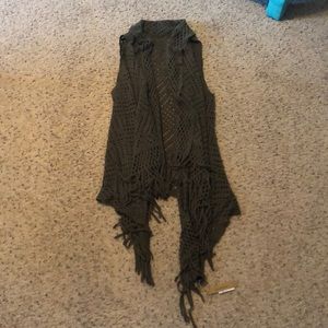 Justin & Taylor hunter green sweater vest